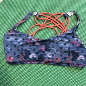 Lululemon free to be polka dot bra 10